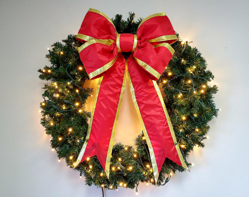 Standard 36" Pre-Lit Oregon Fir Wreath, 100 Lights & 190 Tips